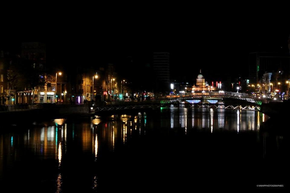 Dublin by night.jpg