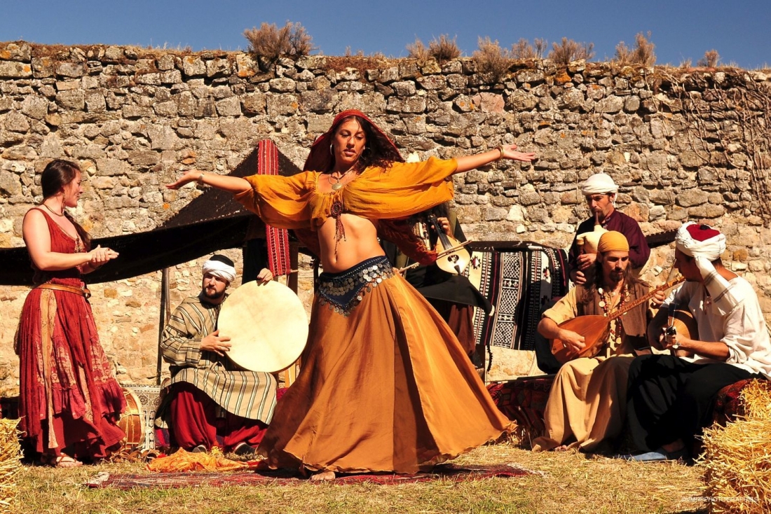 Danseuse orientale 2.jpg