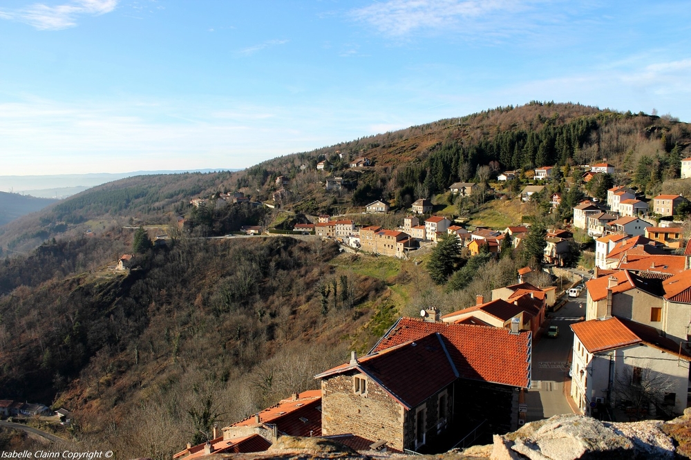 Le village de Rochetaillée dans la Loire.