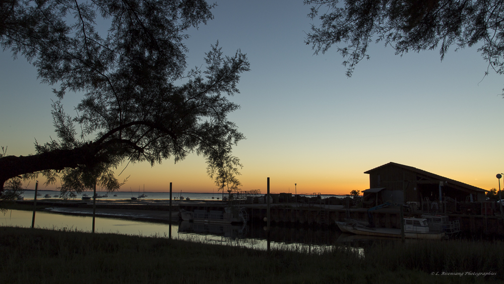 Coucher de soleil sur le port de Lanton