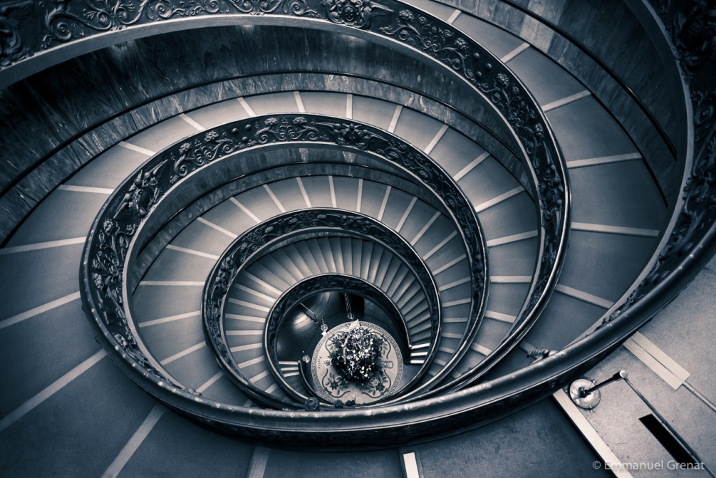 IMG_9749vManuMuseumVatican-Modifier.jpg