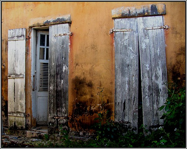gwada-vestiges-2.jpg.0a0e545b9c68c660b6c59e49eb4383b0.jpg