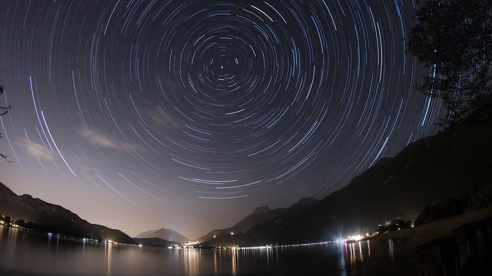 1793710678_StarStaX_IMG_7377-IMG_7406_eclaircir-3.jpg.909c6f0eb228fa062dfaf23cf5dda9eb.jpg