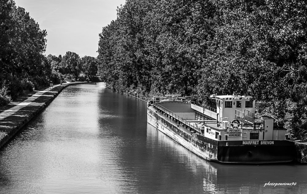 297677789_bateaux(2).jpg.34b64ab3b60372183d1ab6d02ae2719f.jpg