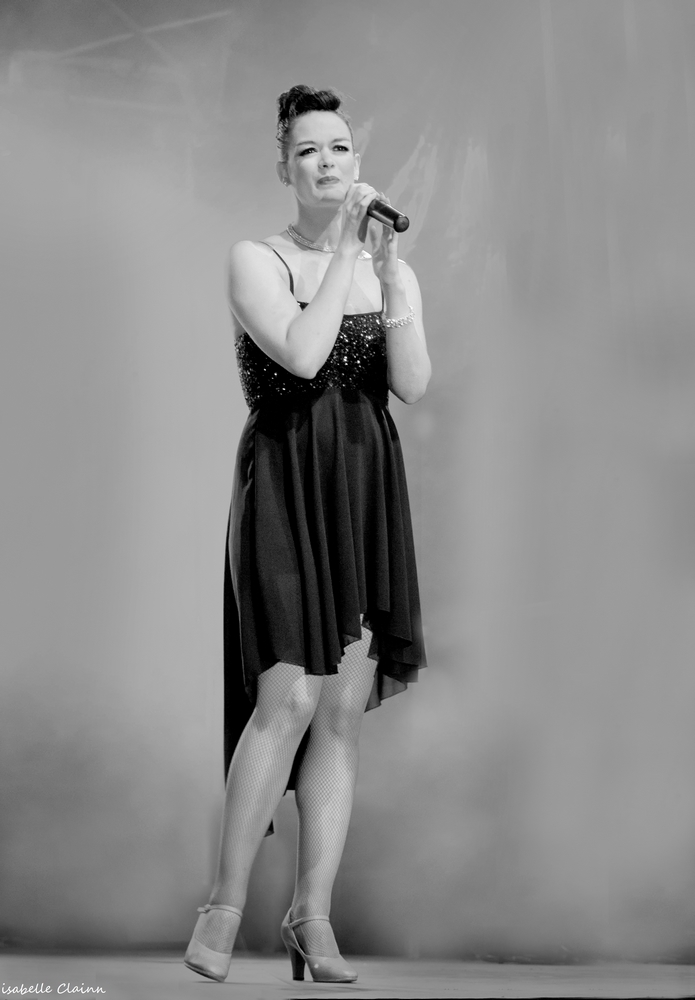 chanteuse 4 fp.jpg