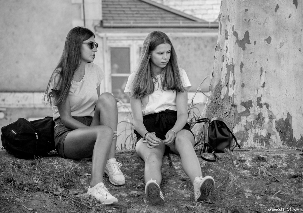 deux filles fp.jpg
