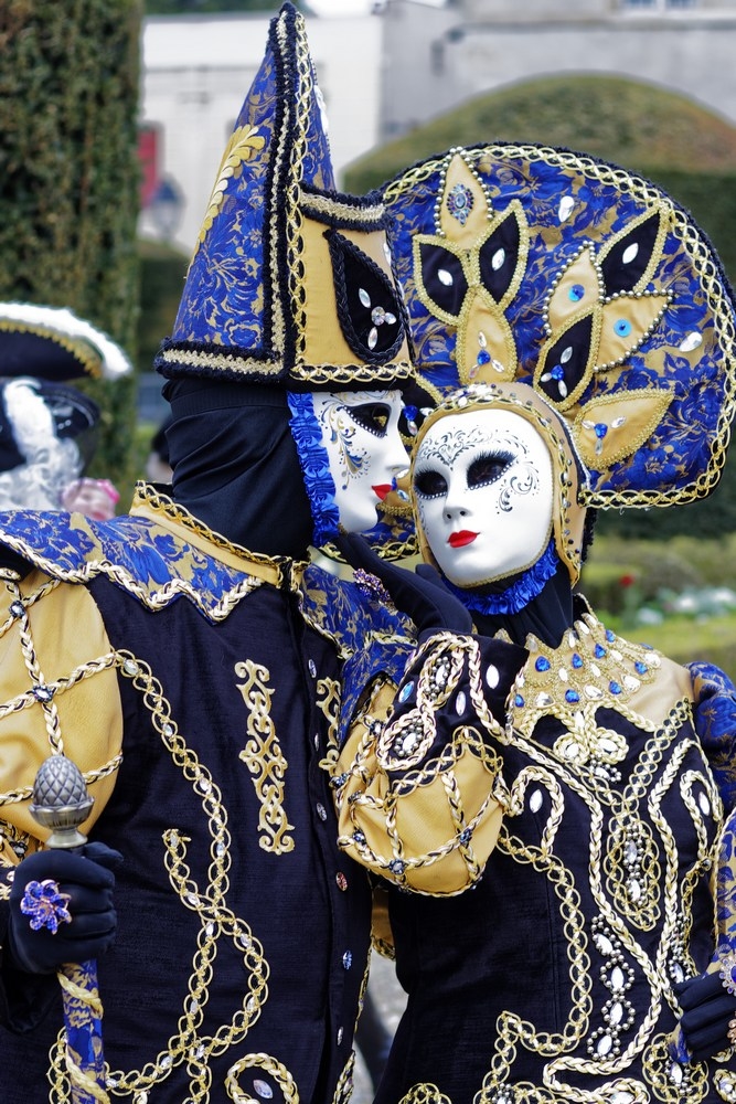 couple.jpg.7434c788e6d54b9f86b0bfec5543e7d7.jpg