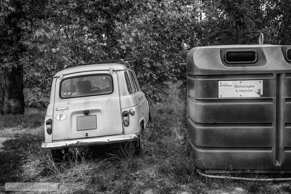 4L.jpg.c191439db538f46ea91275cc332ccb96.jpg