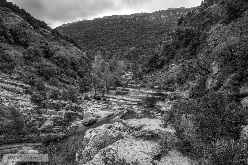 Gorges-du-Verdouble.jpg.4675524cbc231b170242d03944fa6add.jpg