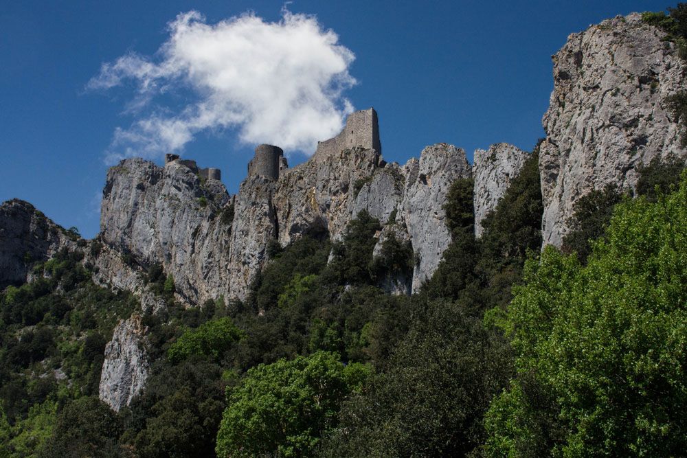 1757688647_201423561peyrepertusecopie.jpg.ea6648652987c5c3819c39524108b514.jpg