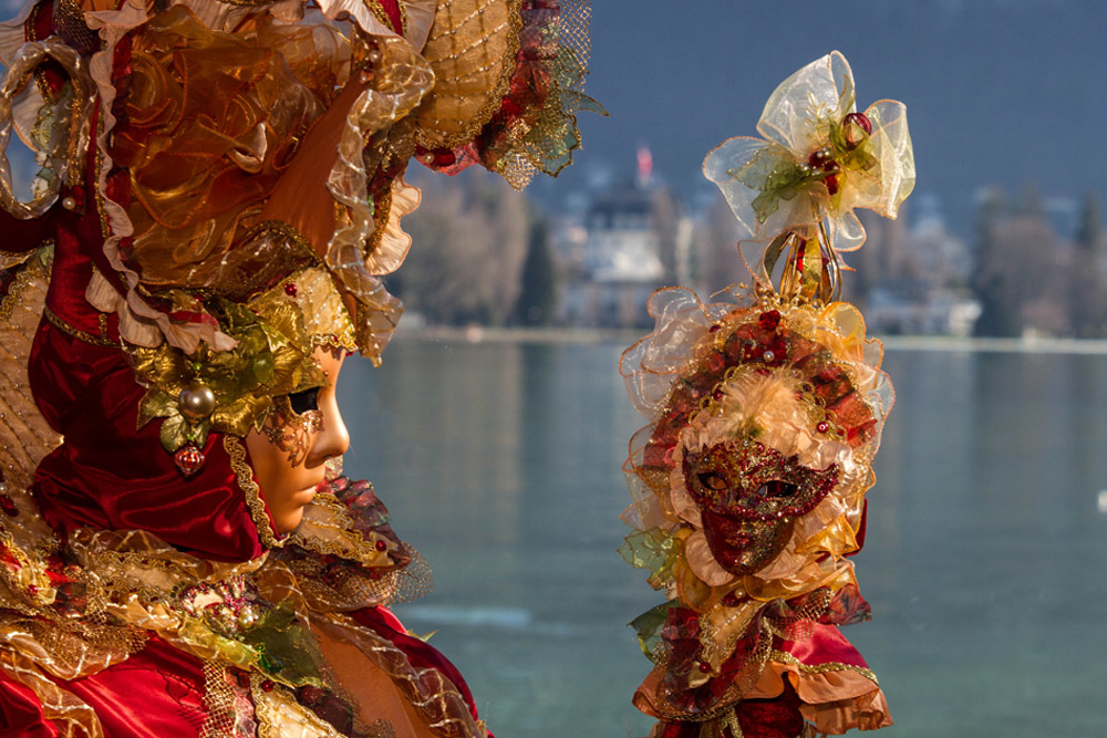 621956675_2020carnavalannecy201619.jpg.03eac1ae0299f48eecd0874a0c35f8db.jpg