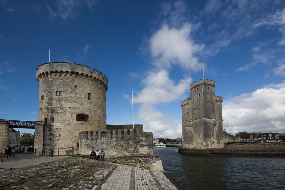 1716311594_2012larochelle04.jpg.ce308a5413c03a3e4a7c08431d5c540c.jpg