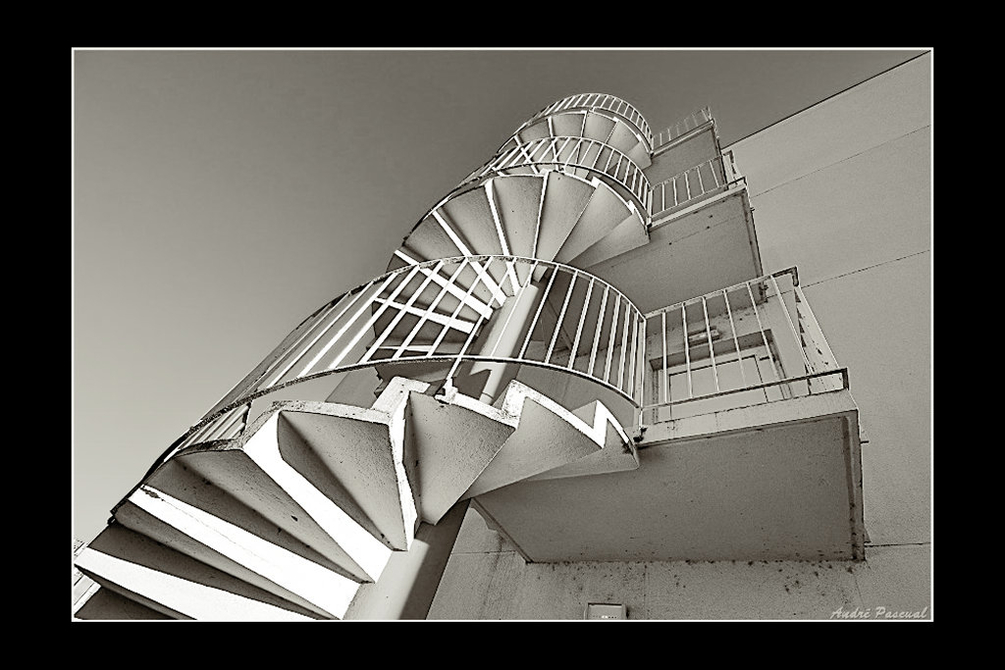 Escalier_1_1000_lzn2.jpg