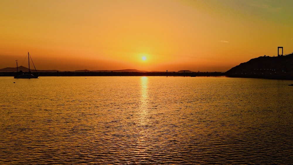 cyclades.jpg.86117d809af0f312f90165863213308d.jpg