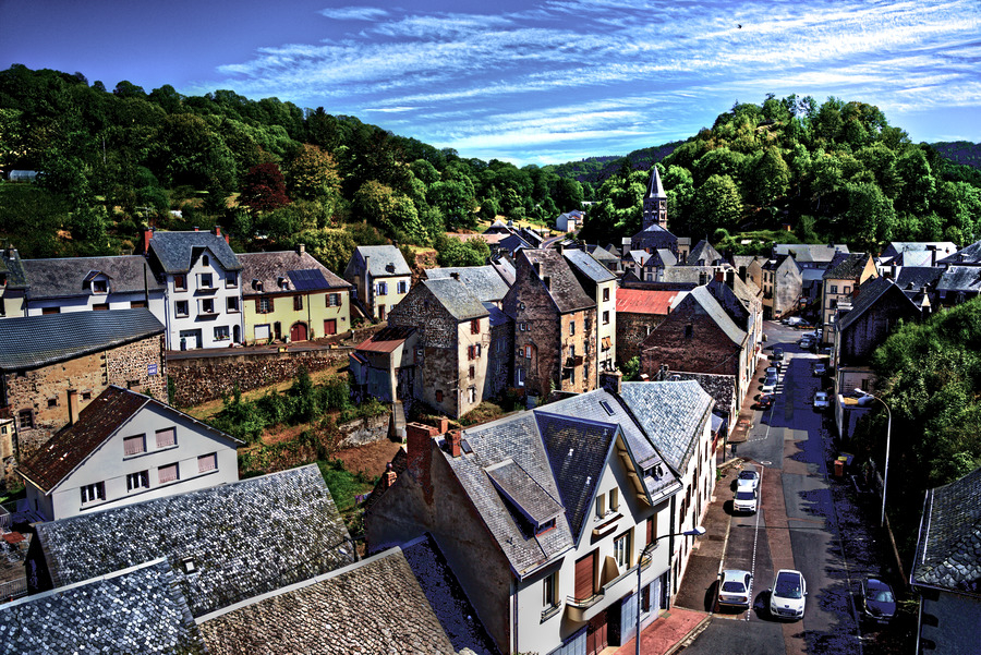 Rochefort-Montagne-1.jpg.2f68c3f71609b24f86ce0a8b5a74d6d9.jpg