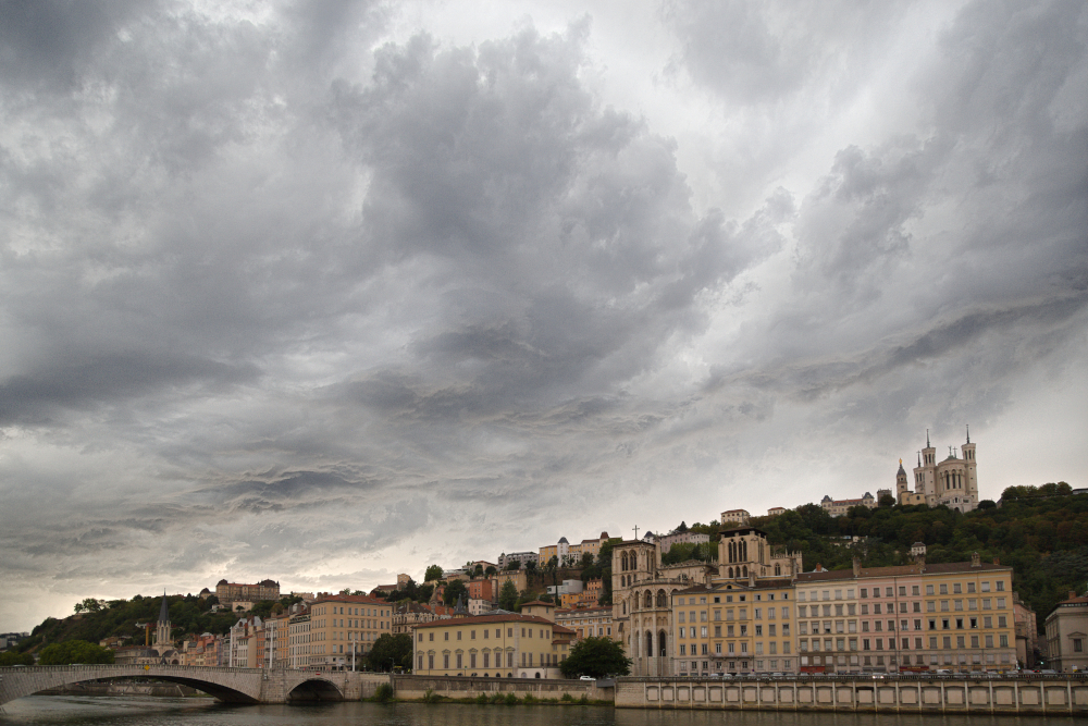 lyon1725R.jpg.f26aa09d7ce2e17f41a4138108cf2cd3.jpg
