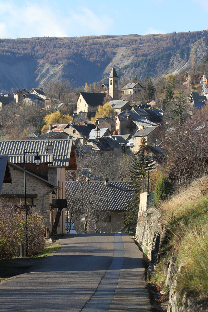 villars.jpg.e19adb2e6047d6109acfc883199314e0.jpg