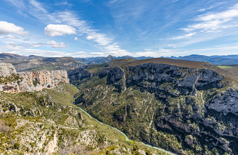 2070601740_VuedenhautlesGorgesduVerdon.jpg.847704eeb756e0a45f3c1dedea8b6933.jpg
