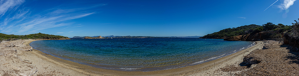 169011102_Porquerollesplageblanche.jpg.795e210dffe0378324d45a08fd748223.jpg