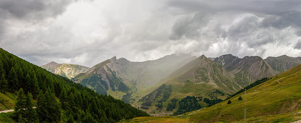 77111132_Massifdes3Evchs.jpg.1d240ae3391f4012275224738f084467.jpg