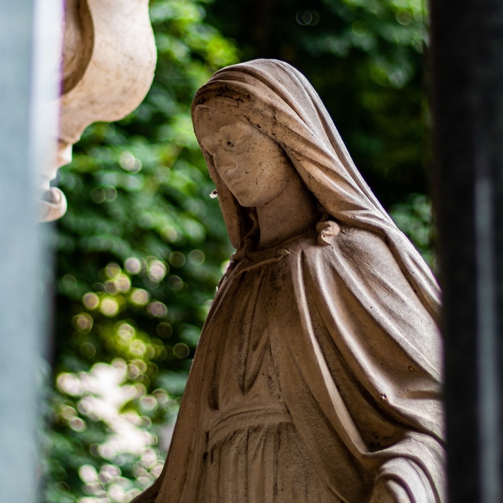 569128466_StatueAnonyme.jpg.0ddbc078339f94437a218aa88ad63cc4.jpg