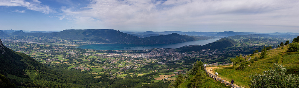 883775660_LacduBourget.jpg.00b4b68af0699c341c82507e98e2a6a7.jpg
