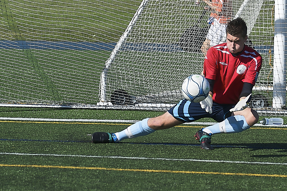 1989885473_Soccer2010-09-1129966.jpg.2946283dd0312a712379039125d6a62b.jpg