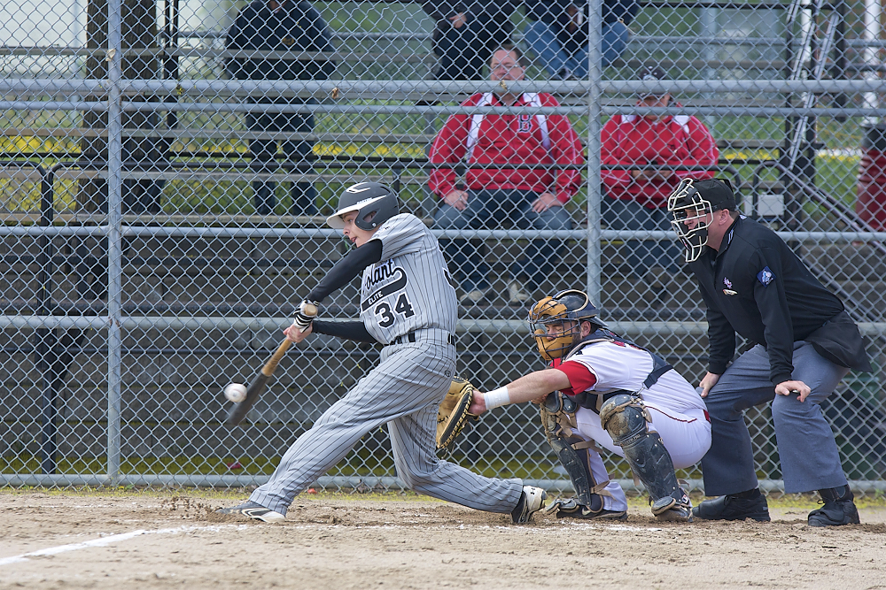 Baseballe130512_0009_1000.jpg.a8f42353a8fd2c54e48fa0b679b82ab3.jpg