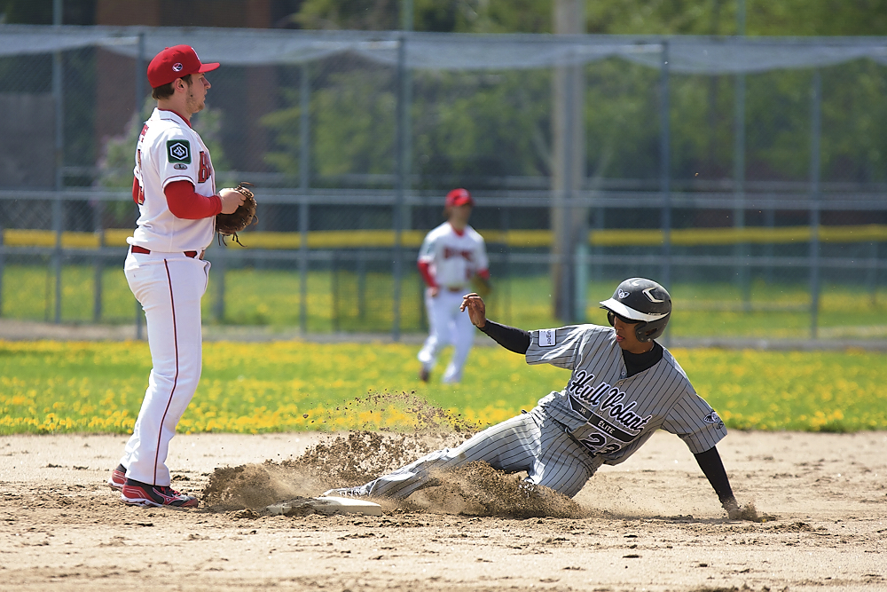 Baseballe130512_0036_1000.jpg.d84aefeaf01a3fa8f1222b19279c925d.jpg