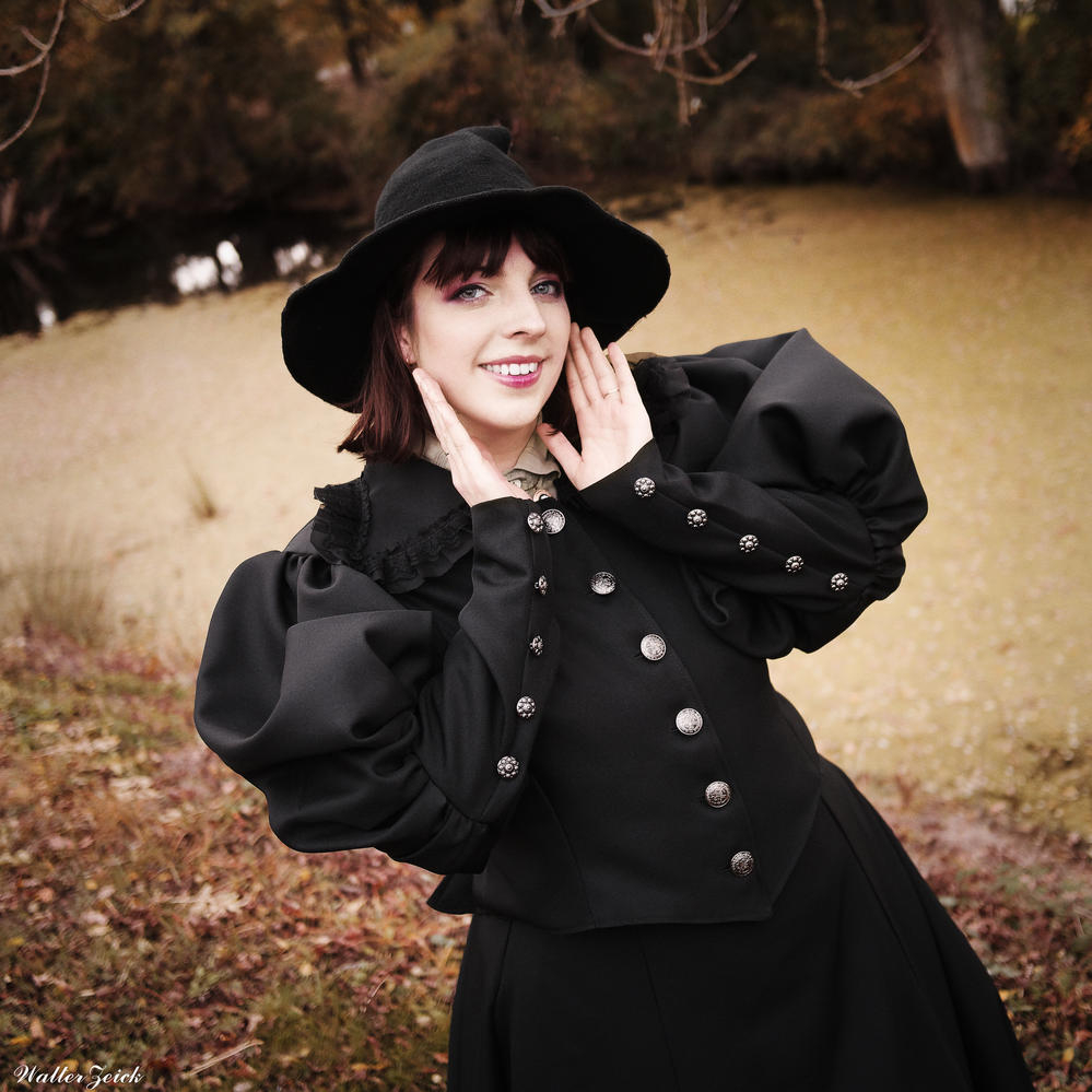pretty_sorceress_by_deltacode_detukcz-fullview.jpg