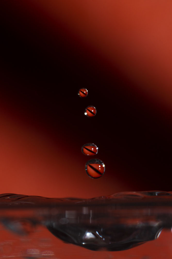 Gouttes_3.jpg.be690c3d1c6e90eac1bf47f6df2627bc.jpg