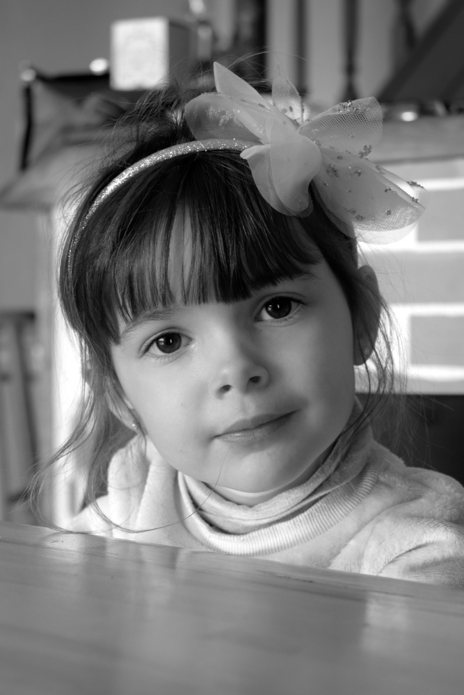 336895761_portrait1.JPG.7bd48e3d1ff2d39d85c83babe660060f.JPG