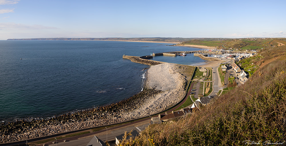 Panorama_2180_2186_6_photos.jpg.f9cad712eafefd76cc16c4e8ff111495.jpg