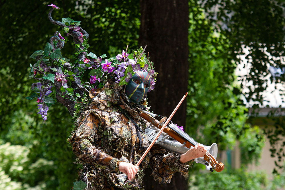 2021779570_echassiervioloniste.jpg.a4df519154b1f4c52892eda8e7006fa3.jpg