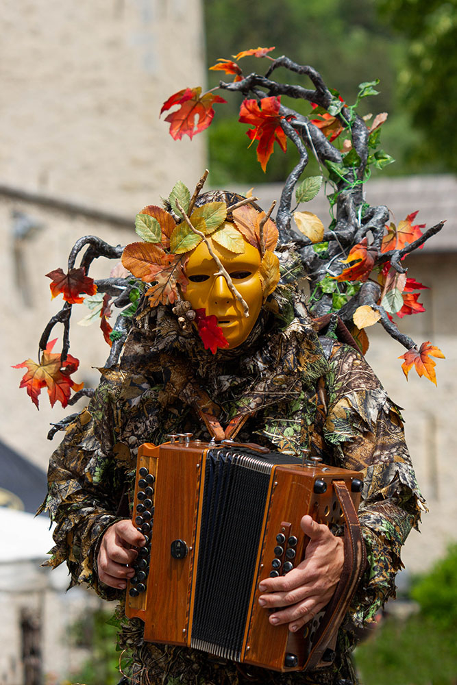 353280934_echassieraccordoniste.jpg.219e88687a8c8c528f57366c008bb5ac.jpg