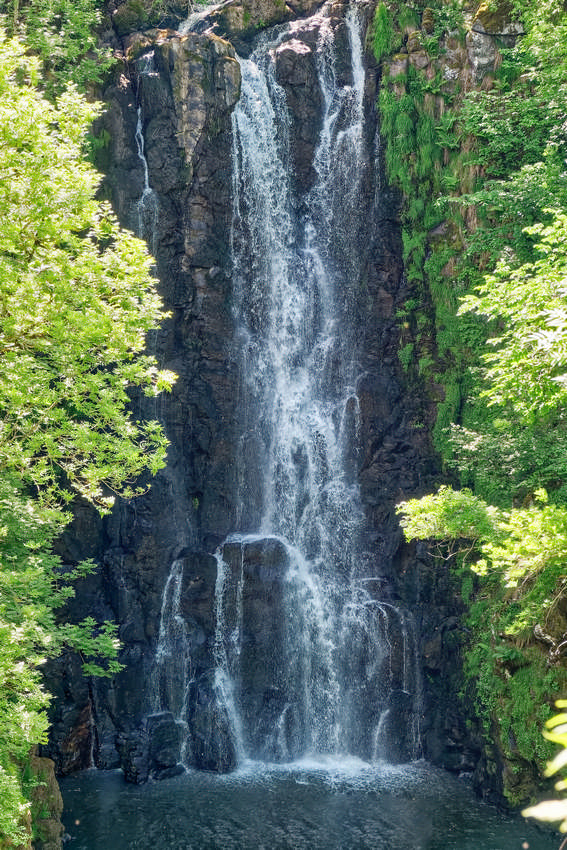 Cascade Du Sartre 01.jpg