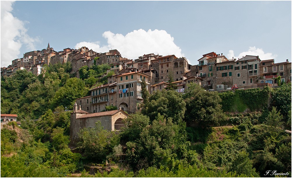 45-Apricale-2.jpg.0e6c79ea7a34293f94dfe21df9da0b0c.jpg