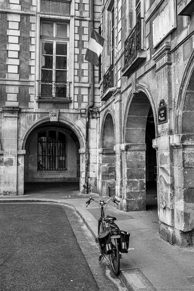paris.jpg.ffed66b191fcd210dd565c6f133caef3.jpg