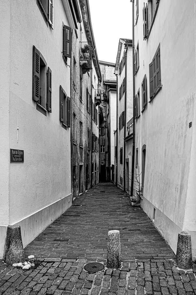 sion.jpg.bb4a71a6ee37ea496b73360b5893810f.jpg