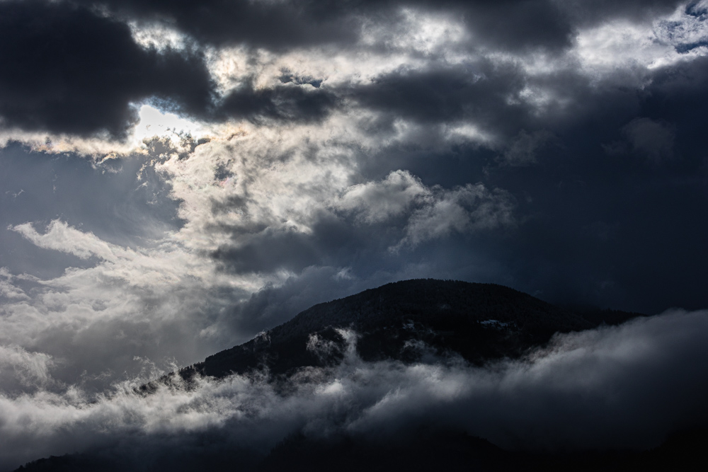 nuages-5.jpg.f2a8e9e72f80708c3a7aee996267bf2f.jpg