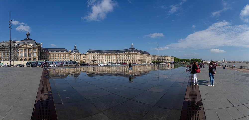 Bordeauxpano01.jpg.7689b29b435404755765f1912560cf61.jpg