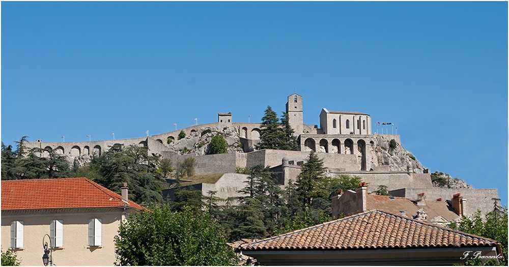 190_Sisteron.jpg.b92def8381de15b2c2f75ae722d784b0.jpg