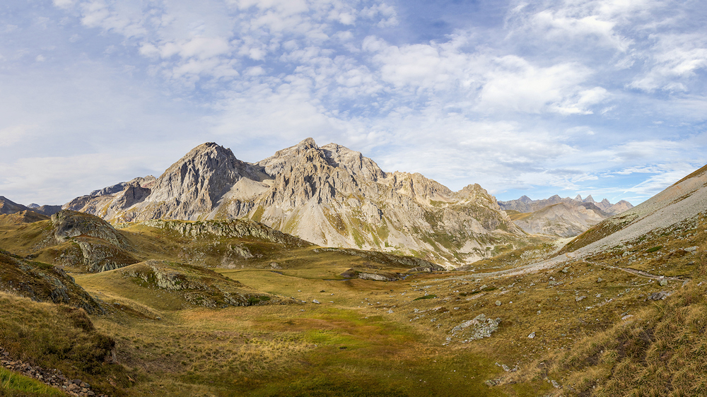 104A5846-export-Roche_Olvra.jpg.08bdbae4c0b05400592f1bc1b70211d7.jpg