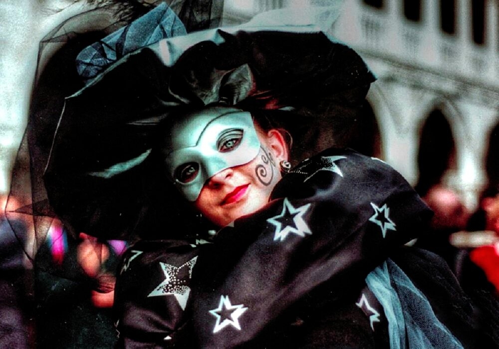 CarnavalDeVeniseFvrier19930005_DxOFP-01.jpg.30fedc5b2128d711febccb3b543c8847.jpg