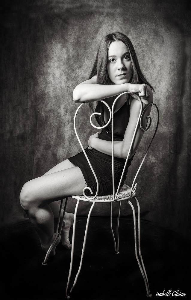gaelle chaise a5fp.jpg
