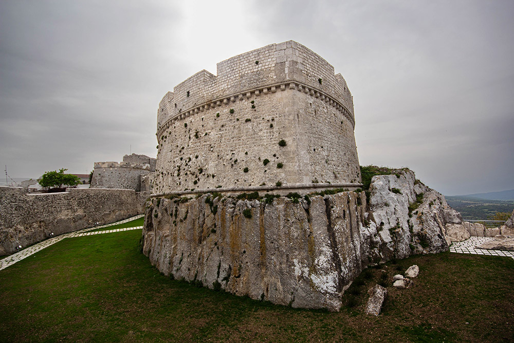 MonteSanAngelo02.jpg.edd0c90fd9cb03a007ca7f33eec0b75d.jpg