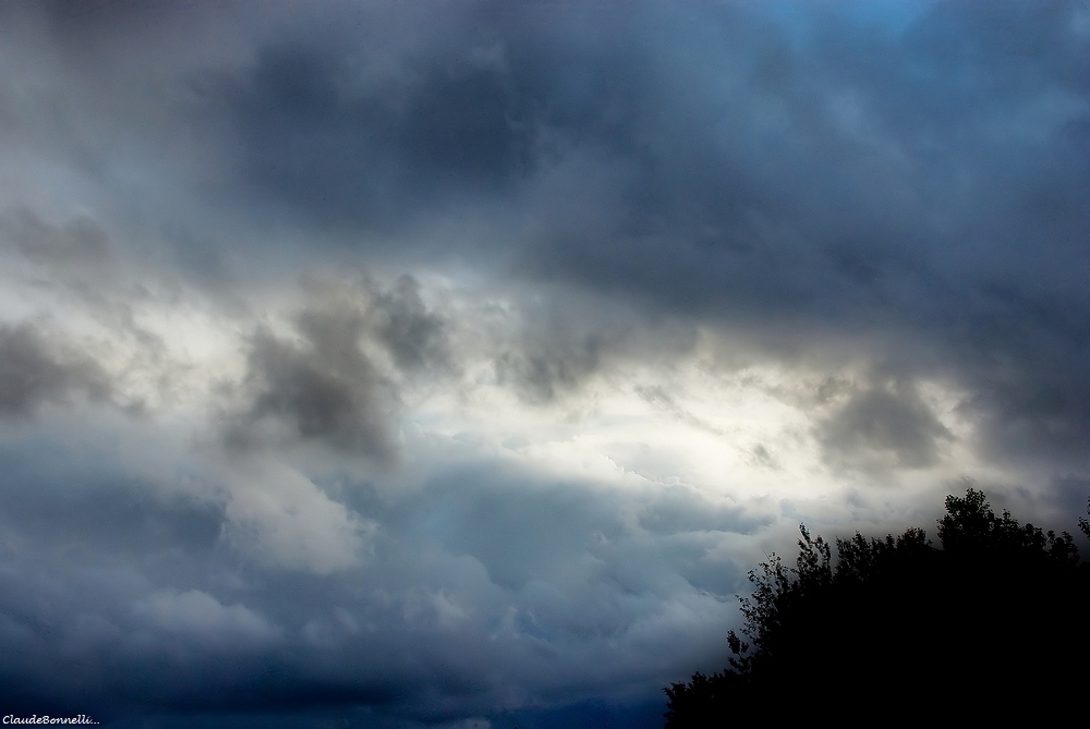 1-7634-1_filtered.jpg.85d0da10746877b71c5778b8d1370d7e.jpg