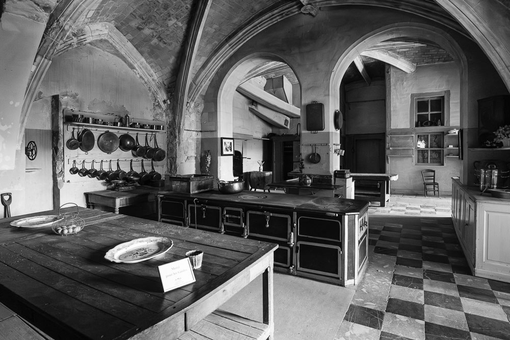 Cuisine-Chateau-Lude-1-2.jpg.5cde522c694cf067fe1dbaca173c9dc5.jpg