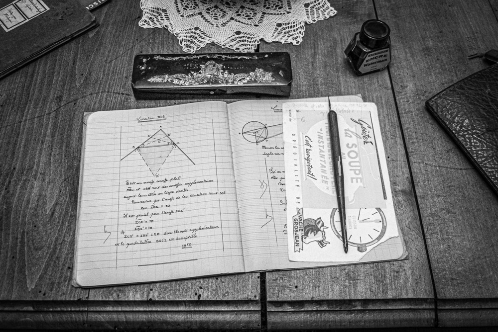 Sur les bancs de l'école.jpg