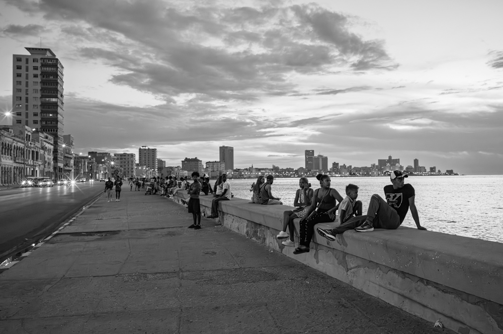 M1009782-Enhanced-NR.jpg.2ac1d16f6e745fbac3ce6a6787f5afc8.jpg
